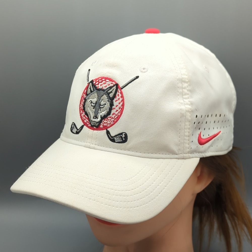 Wolves Golf Nike Heritage86 Dri-Fit Hat Cap OSFM White Strapback Adjustable